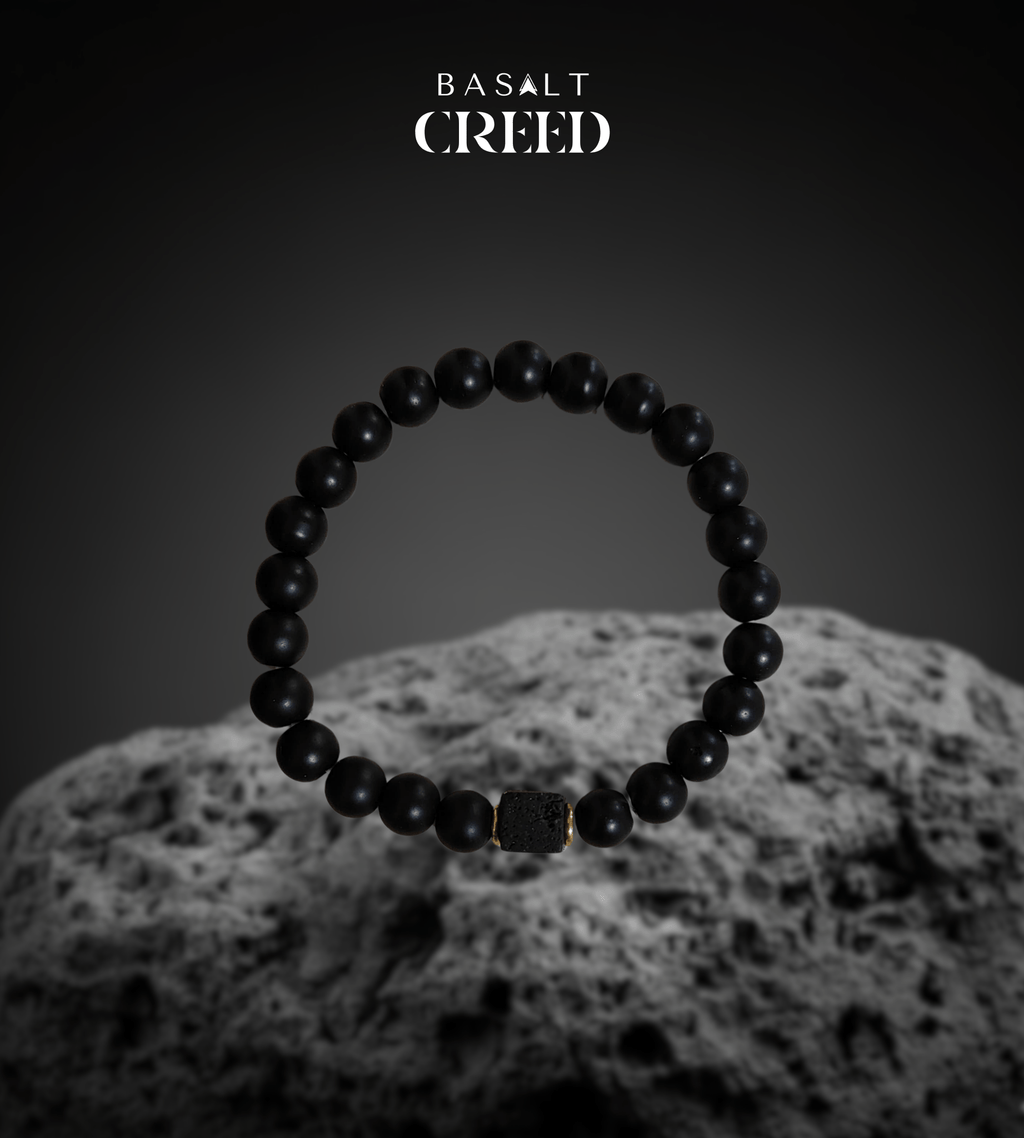 Bracelet Homme Perles & Pierre Volcanique Noire - Accent doré - Basalt Creed